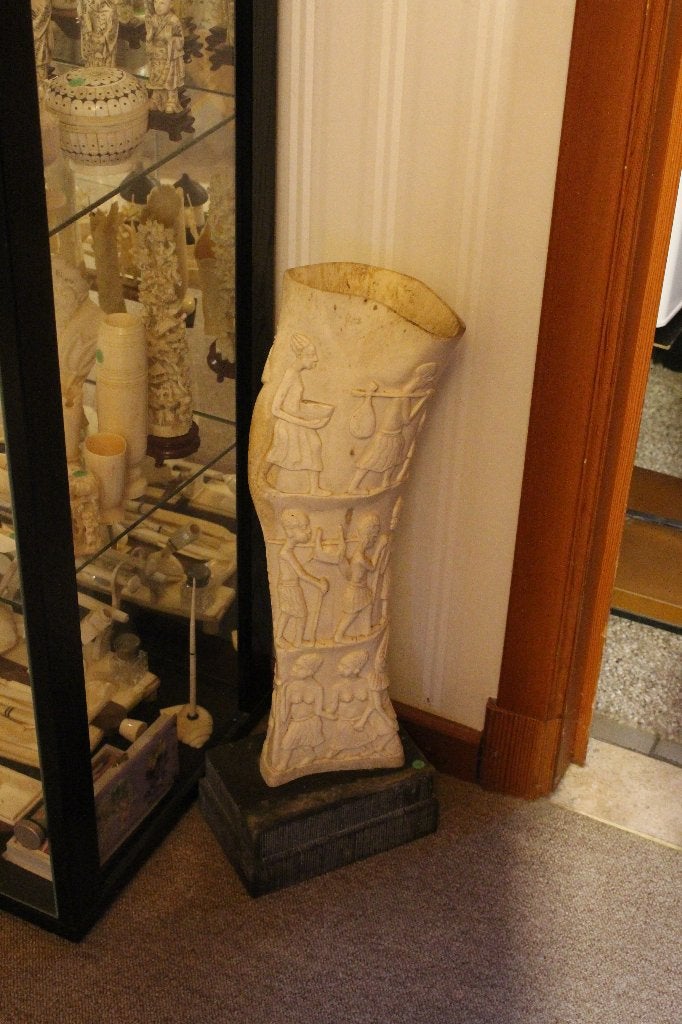 Benen poot met relief snijwerk, Overige onderwerpen, Natuurlijk materiaal, 20 - 50 cm, Handgemaakt