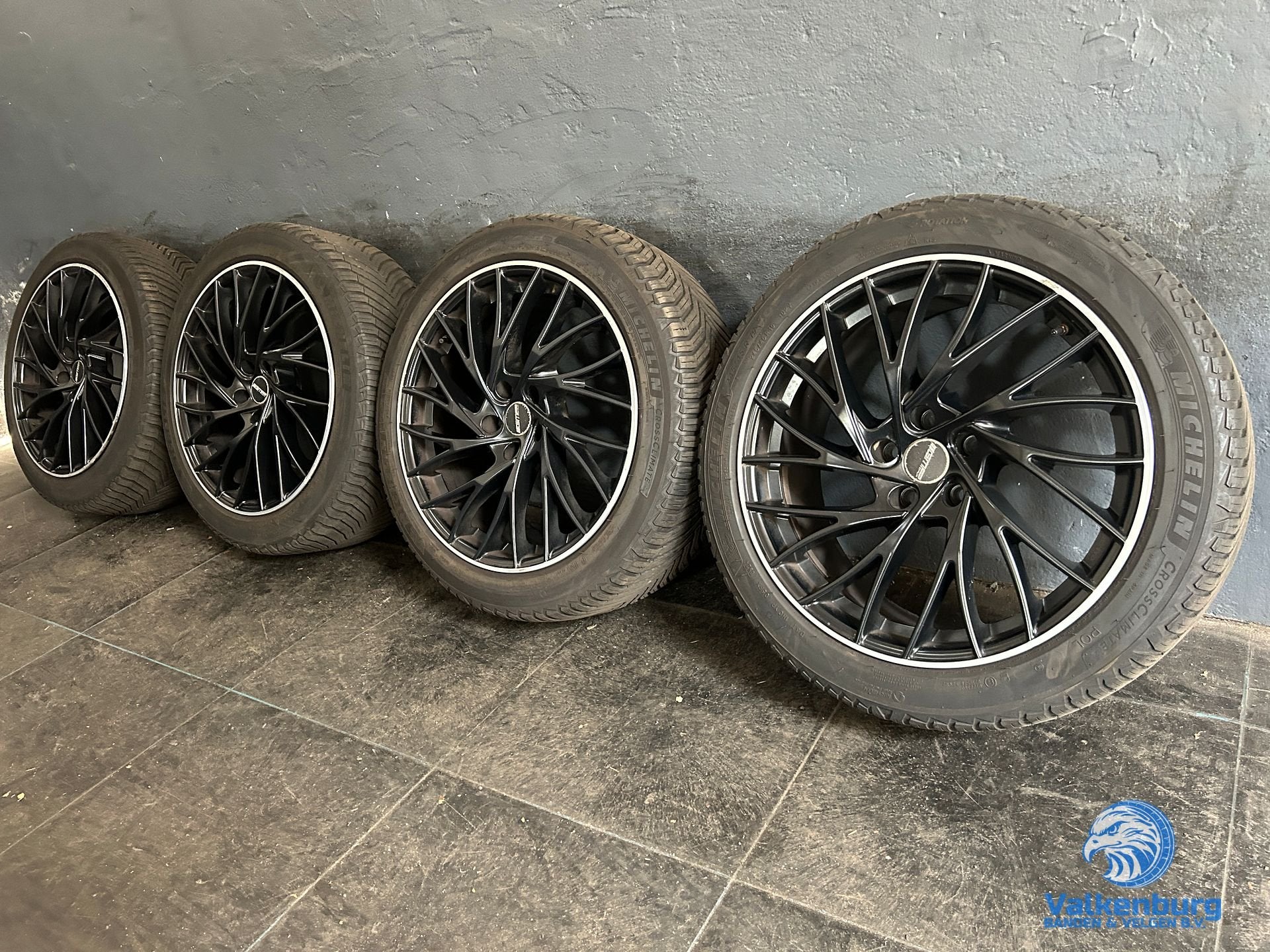 6-7mm! Mercedes Vito V-klasse W447 19 inch zwarte GMP velgen, Pneus et Jantes, 245 mm, 4 Saisons, 19 pouces