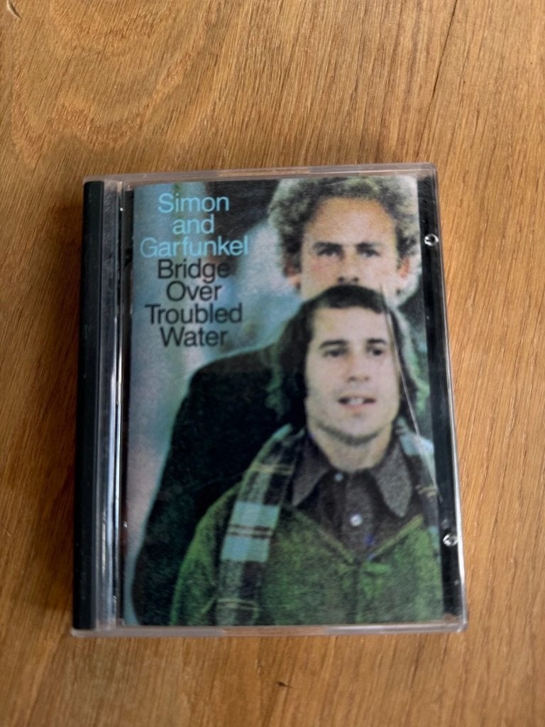 Minidisc Simon & Garfunkel Bridge over troubled water, Gebruikt, Verzenden, Overige genres, 1 bandje