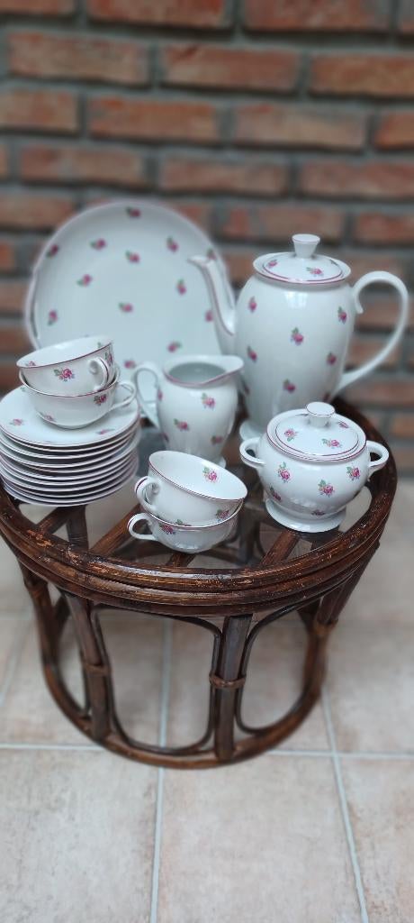 Vaisselle  baudour 25 euros, Antiquités & Art, Antiquités | Services (vaisselle) pièces, Enlèvement