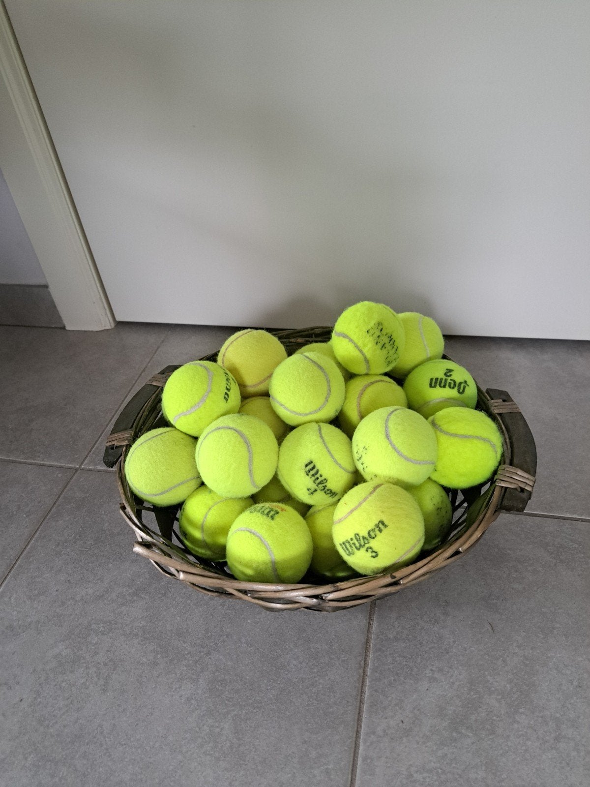 Balles de tennis 30 pièces, Sports & Fitness, Enlèvement