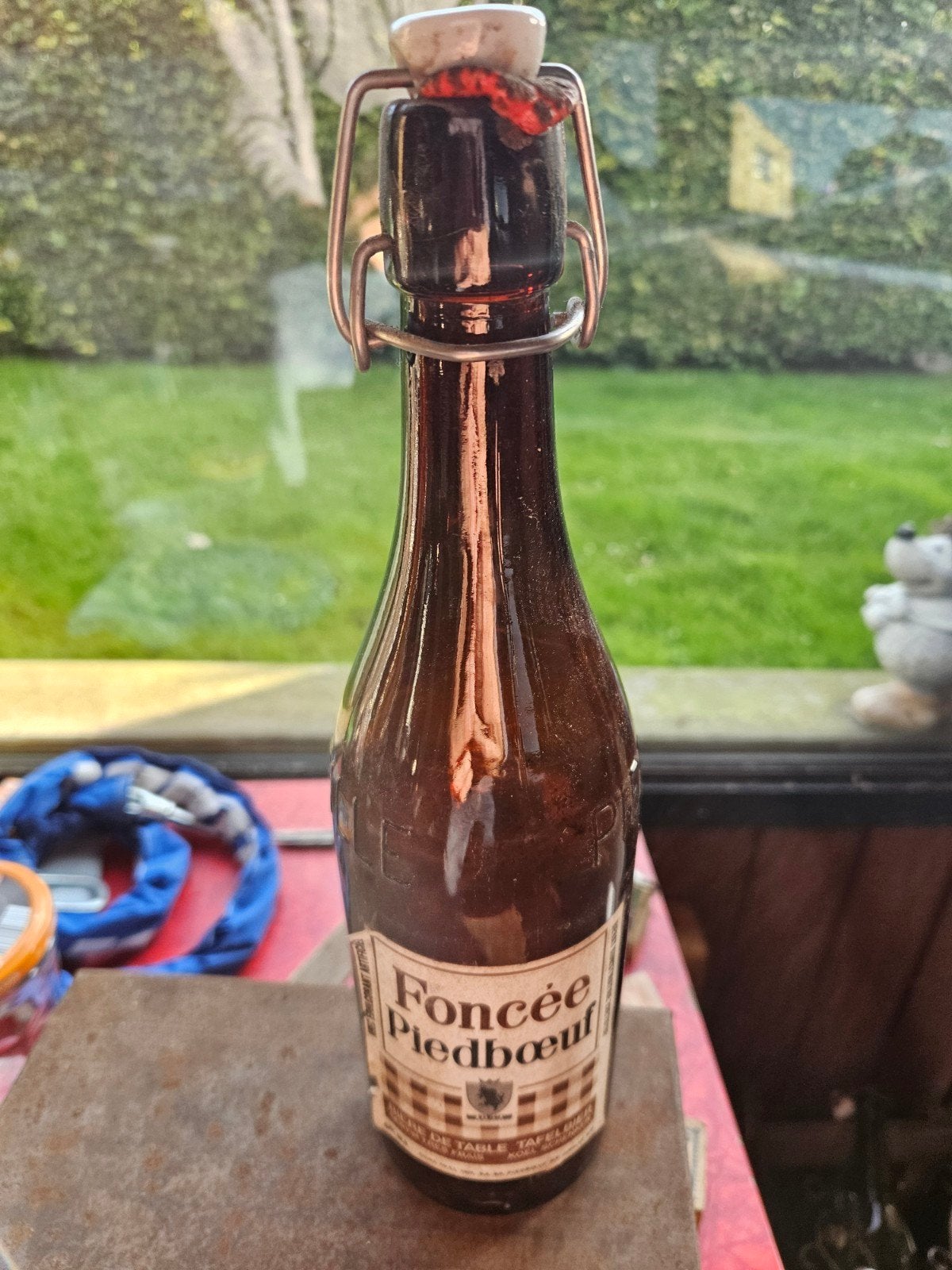 Ancienne bouteille de piedboeuf Jupile avec étiquette, Collections, Enlèvement