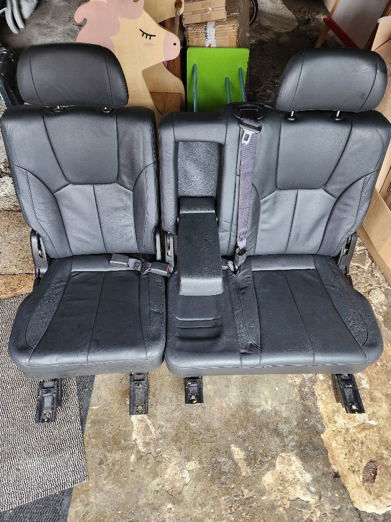 Sièges arrière en cuir Ssangyoung Rexton, Enlèvement, Utilisé, SsangYong