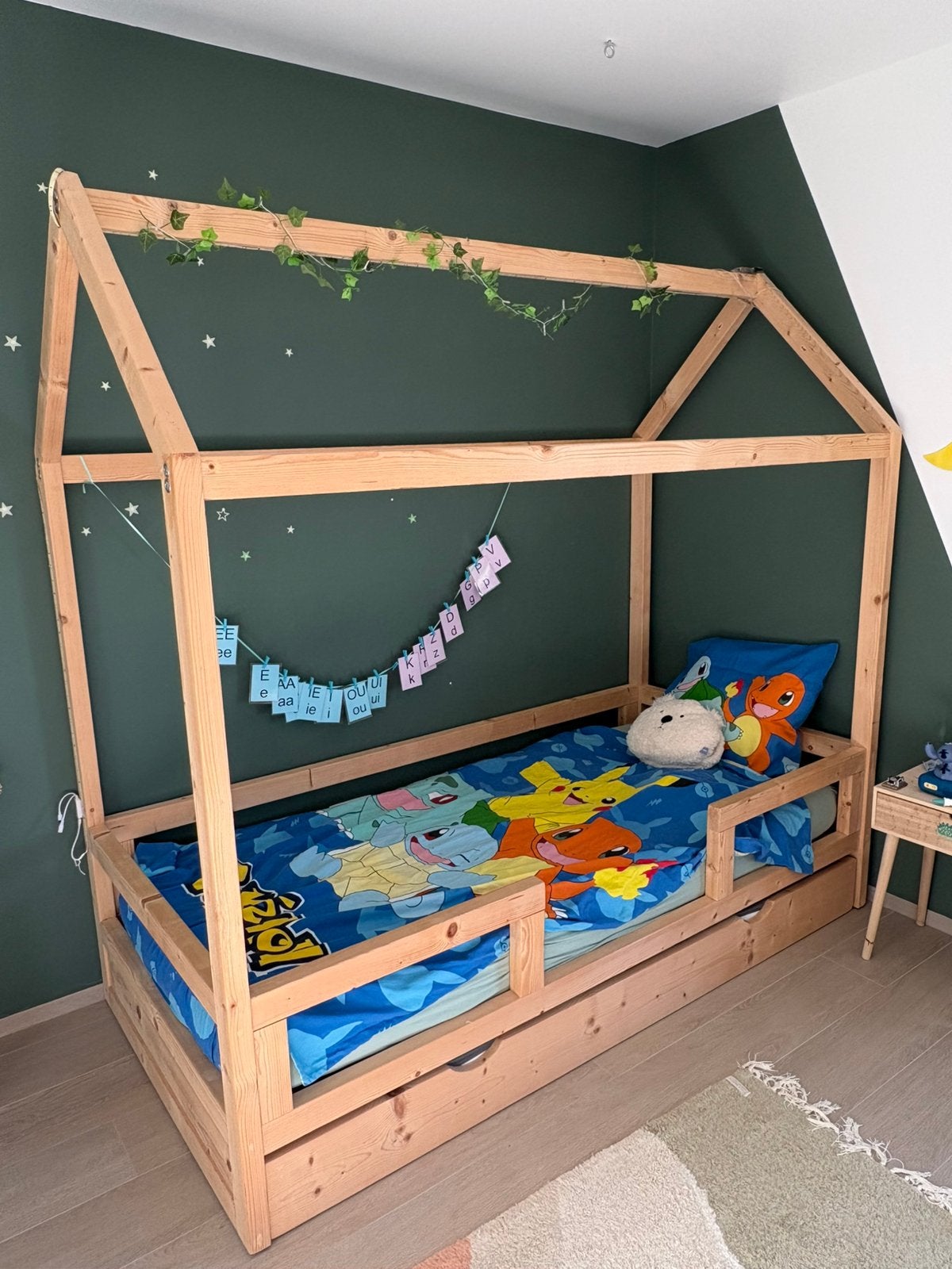 Kinderbed bedhuisje, Ophalen, 85 tot 100 cm, Zo goed als nieuw, Matras