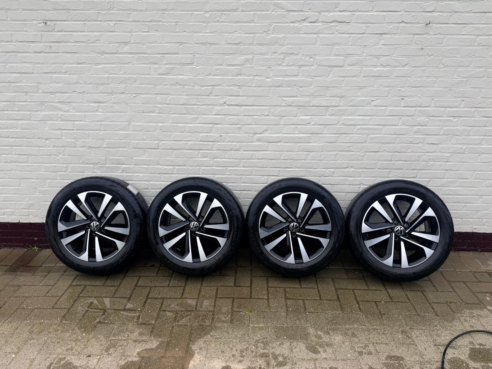 Volkswagen Velgen 17 Inch Continental 215/55R17 ✅✅✅, Auto-onderdelen, Ophalen, 17 inch, Zomerbanden, Velg(en)