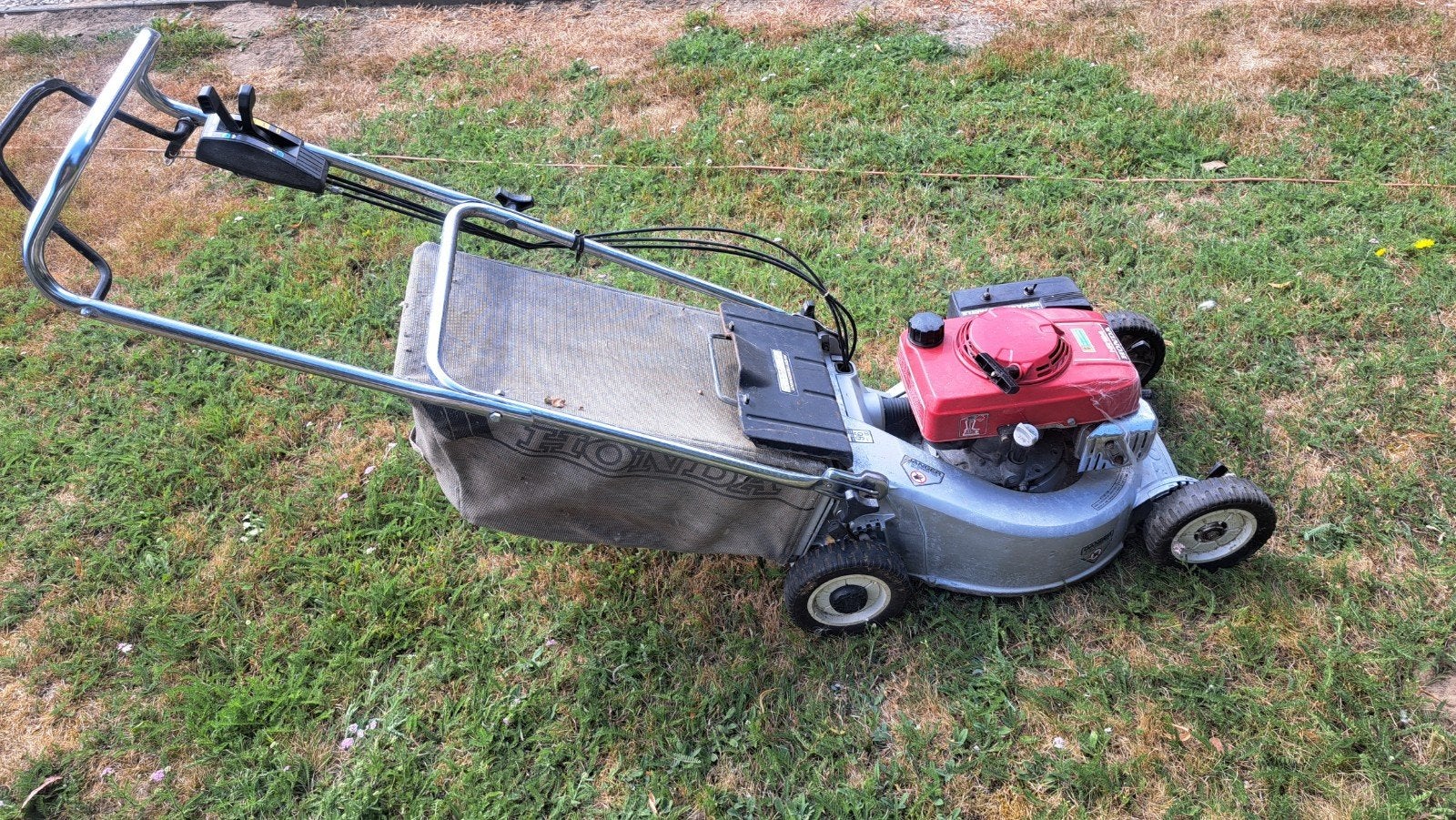 Honda grasmachine moet nagekeken worden, Tuin en Terras, Ophalen