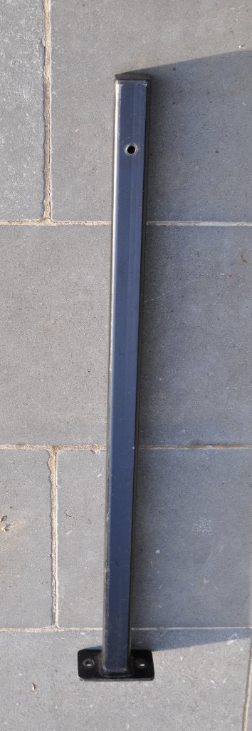 Pilier en acier noir – 82 cm – très bon état, Enlèvement ou Envoi, Comme neuf