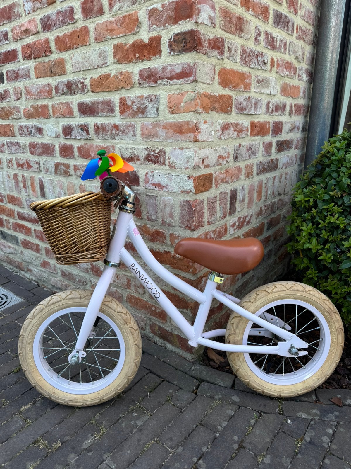 Mooie loopfiets Banwood licht roos, Enlèvement, Utilisé