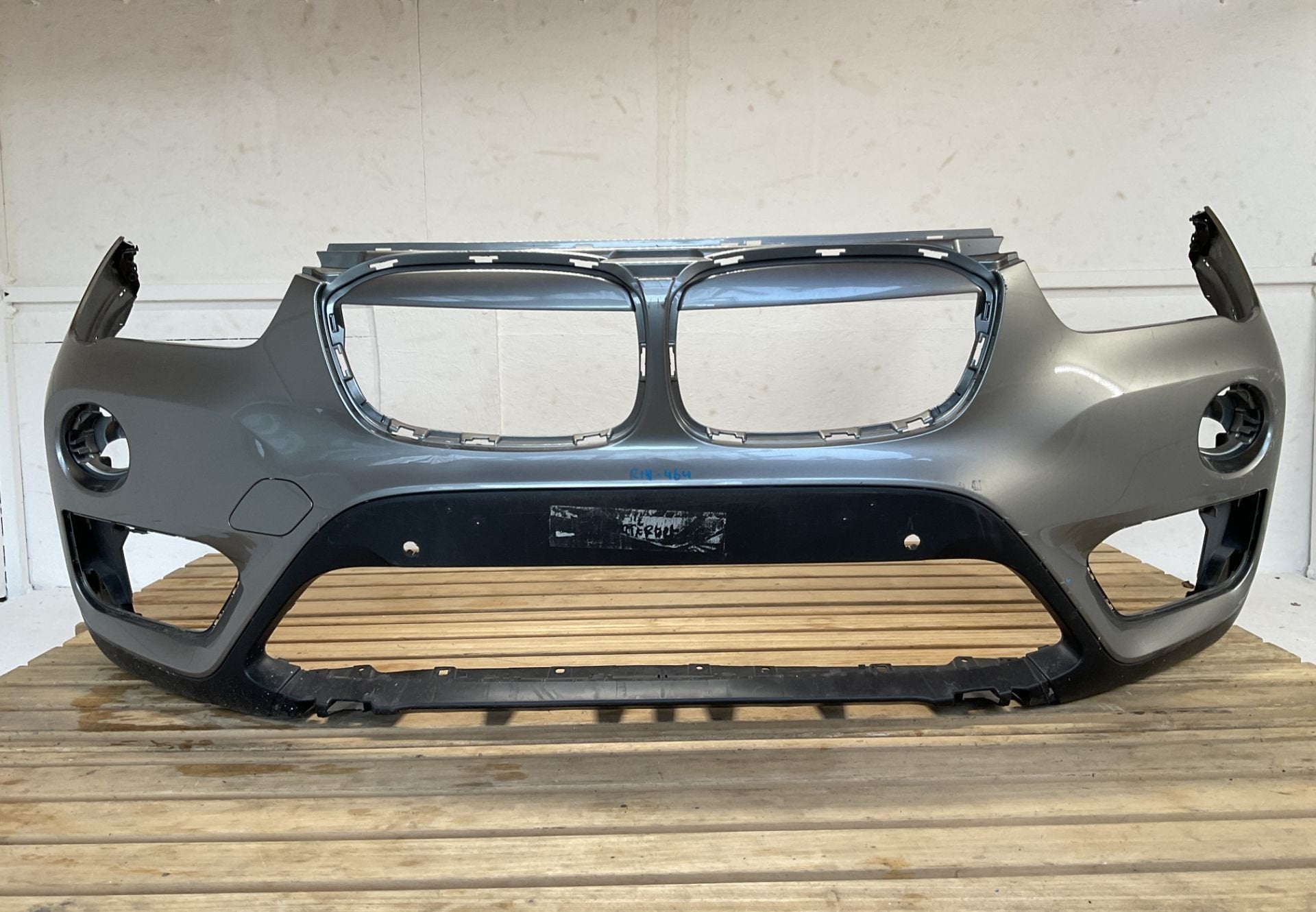 Bumper BMW X1 F48 6xpdc Voorbumper 51117354815 R14-464, Petuelring 130
80788  Munich, DE, Gebruikt, Voor, Info@bmw.de