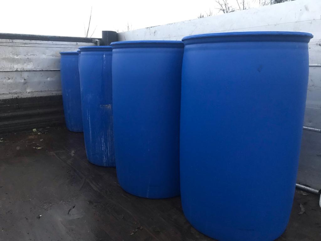 Fûts de 220 litres., Enlèvement, Comme neuf
