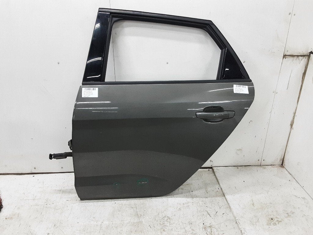 PORTIER LINKS ACHTER Audi A1 Sportback (GBA) (01-2018/-), Gebruikt, Deur, Mevr. I. Hauben, Audi