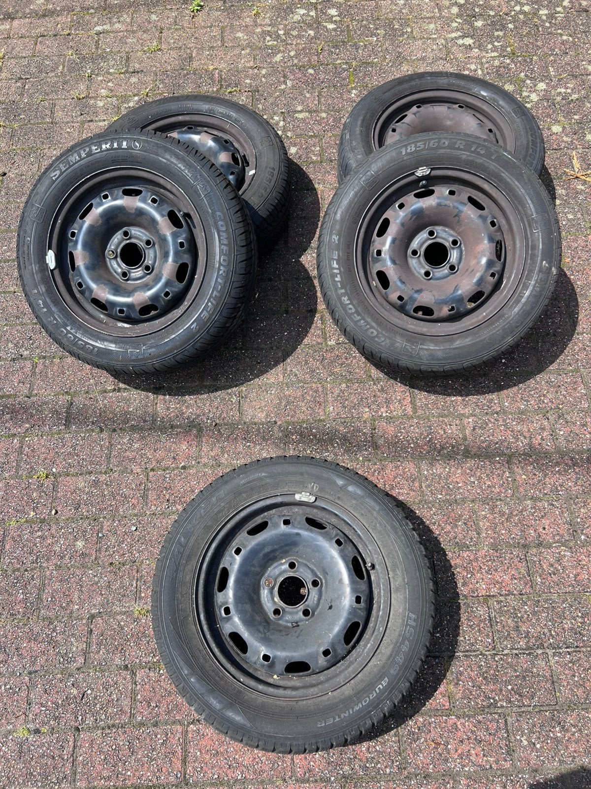 4 Jantes et pneus été, 1 jante et pneu hiver vw polo, Enlèvement