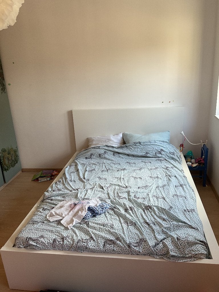 Bed malm IKEA 140x200, Huis en Inrichting, Slaapkamer | Bedden, Ophalen, Gebruikt, Wit, Tweepersoons