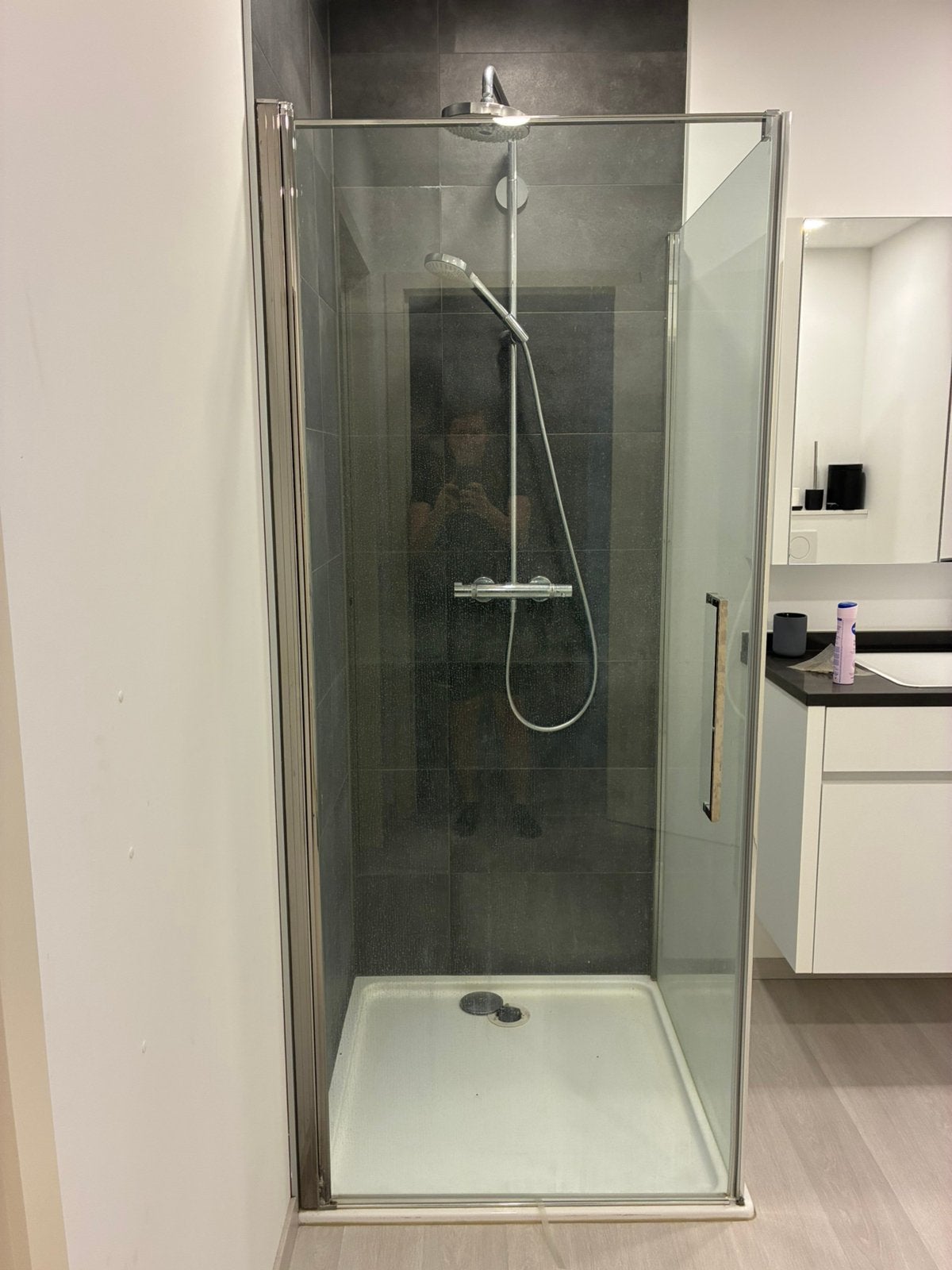 Glazen douche wand + kraan, Ophalen, Zo goed als nieuw, Met douche