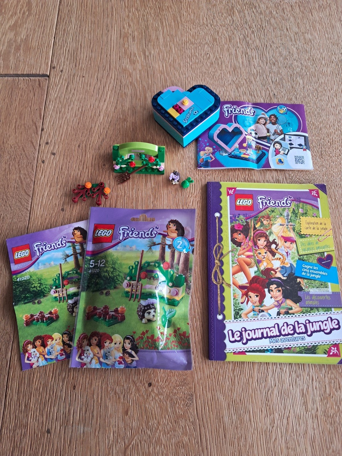 3x lego setjes: 1 nieuw andere geopend met Franstalige boek, Ophalen, Compleet, Lego, Friends