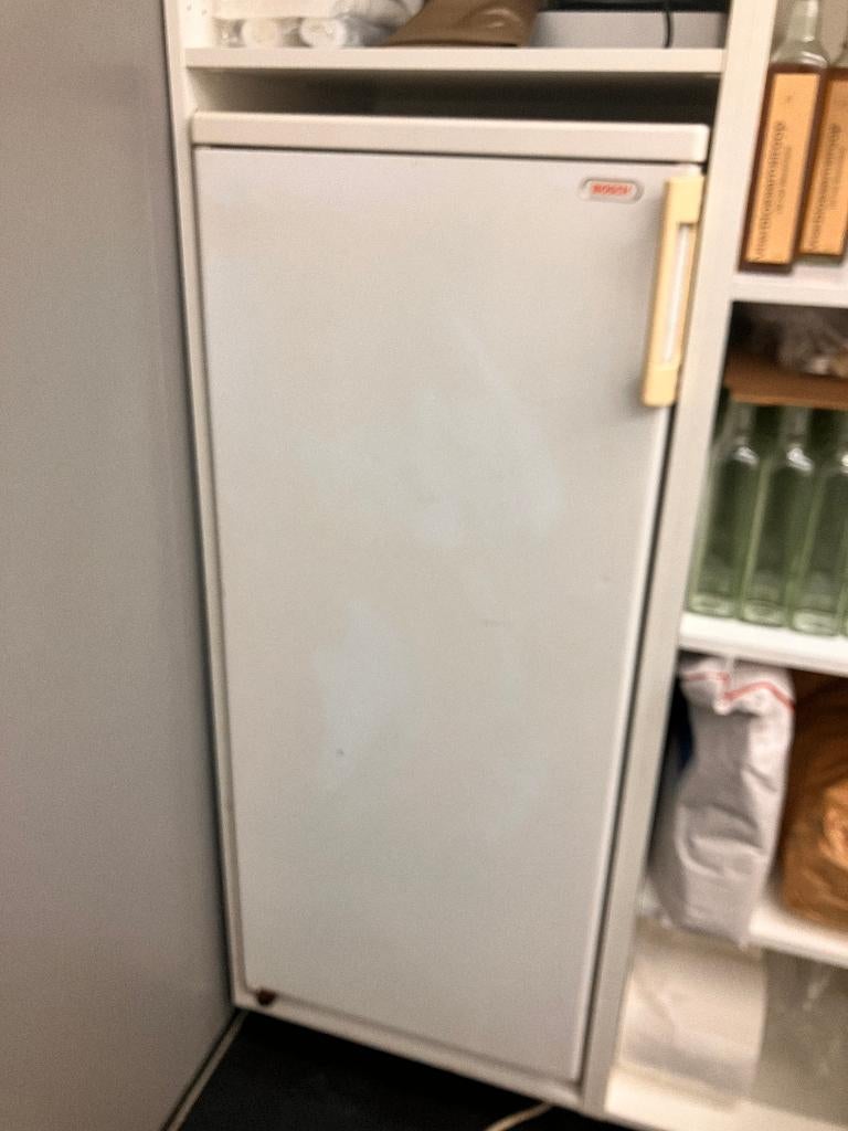 Bosch Koelkast 135*55*60, 120 à 140 cm, Sans bac à congélation, Enlèvement, Utilisé