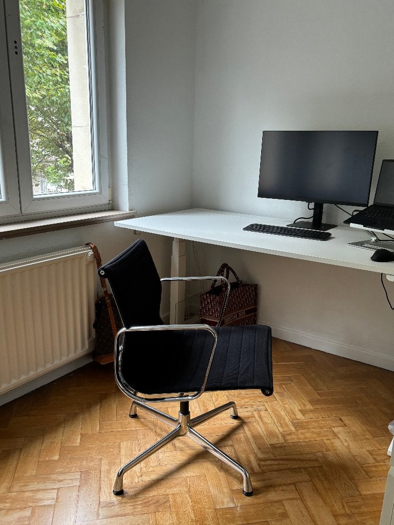 Vitra Eames Aluminium Chair EA108, Enlèvement