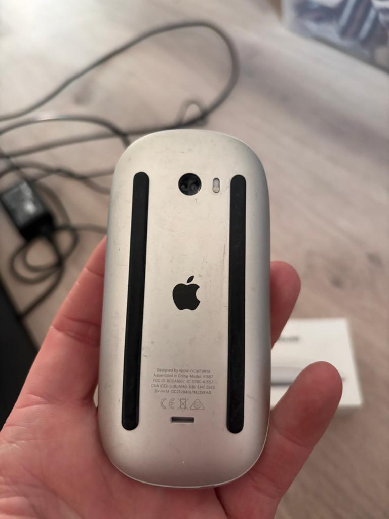 Magic mouse apple, Computers en Software, Muizen, Ophalen, Zo goed als nieuw, Draadloos, Overige typen