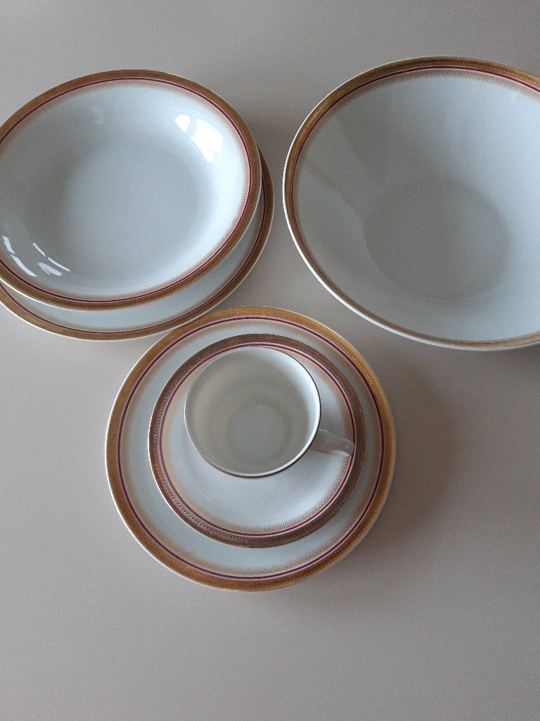 eetservies en koffieservies, Ophalen
