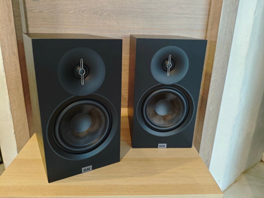 Enceintes HIFI - ELAC DEBUT 3.0 DB63-BK, Audio, Tv en Foto, Luidsprekerboxen, Zo goed als nieuw, 60 tot 120 watt, Basreflex, Boekenplank luidspreker
