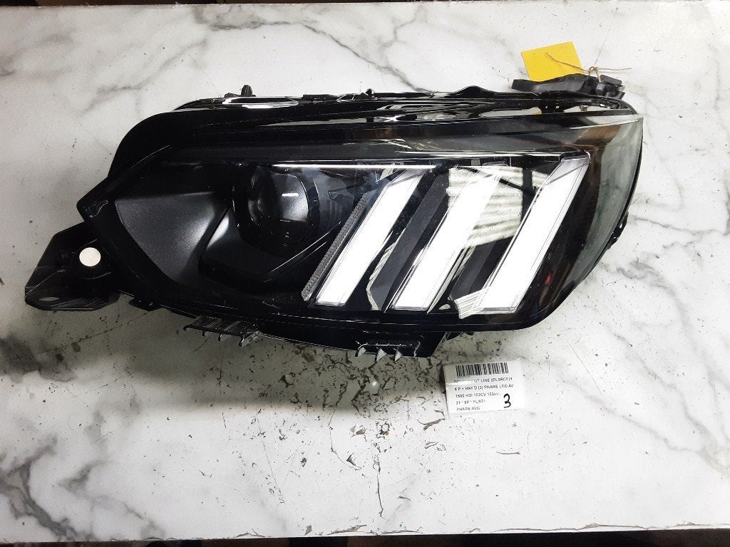 PHARE / OPTIQUE AVANT GAUCHE Peugeot 208 II (UB / UH / UP), Mevr. I. Hauben, Utilisé, Rue de l'Espoir 34 34
4030  GRIVEGNÉE, BE
