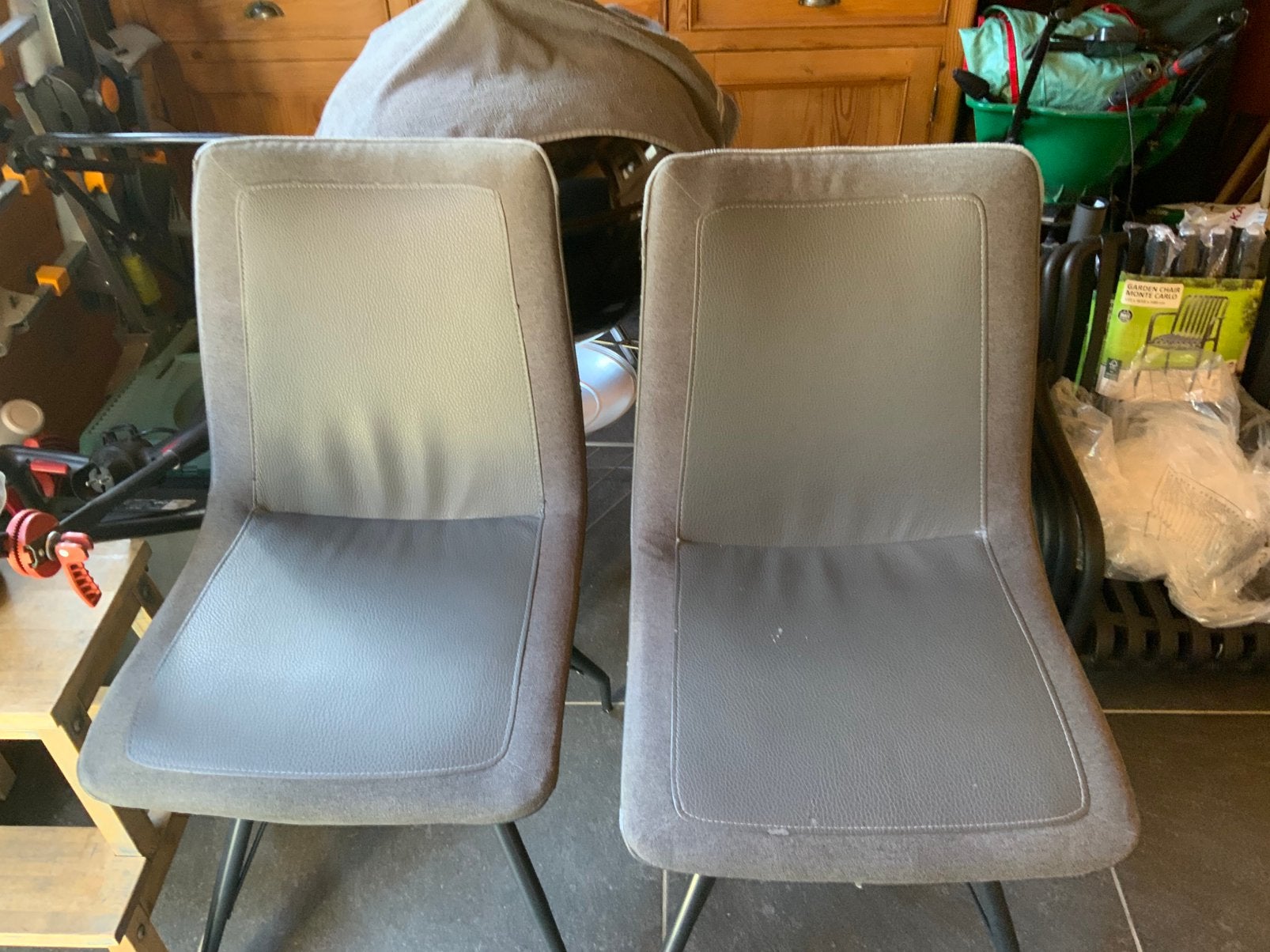 Xooon 4 stoelen gratis, Huis en Inrichting, Stoelen, Ophalen, Gebruikt, Grijs, Vier