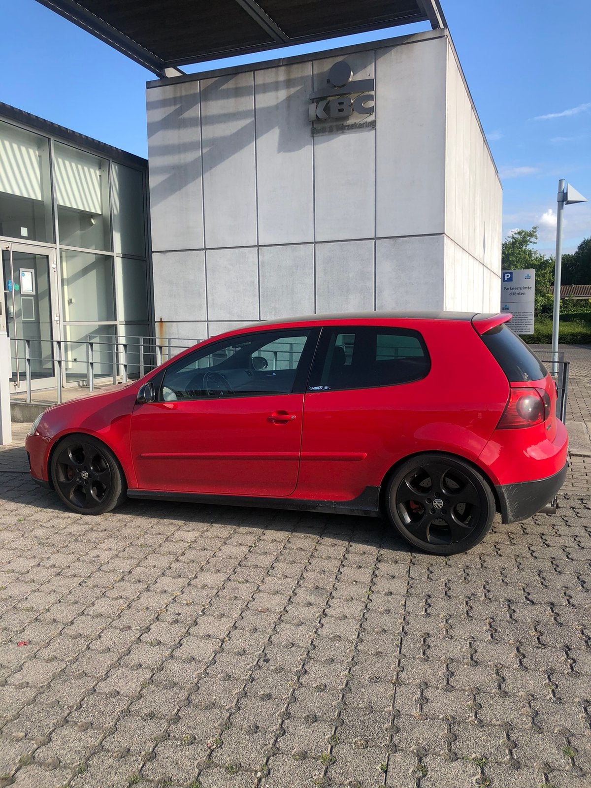 Journée Golf 5 GTI, Autos, Volkswagen, Particulier, Golf, Essence, Autre carrosserie, 3 portes, Automatique, Rouge, Noir, Tissu