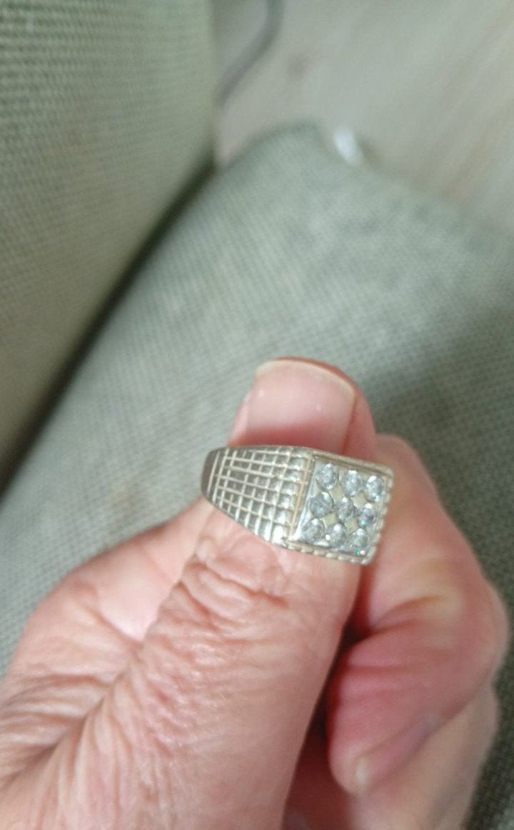 Bague en argent lourd avec zircoons (925) taille 22 mm, Bijoux, Sacs & Beauté, Bagues, Femme ou Homme, Comme neuf, Avec pierre précieuse