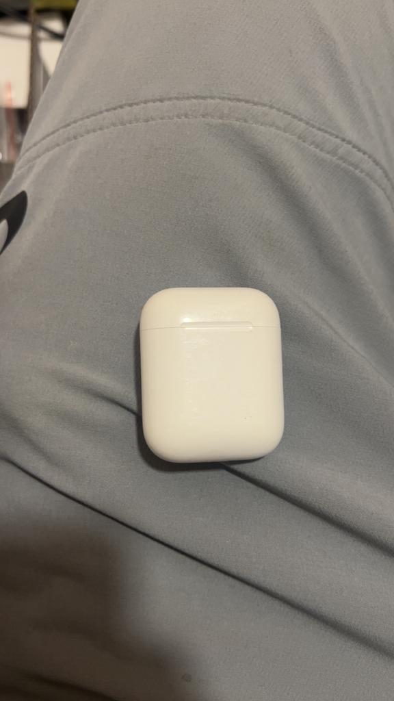 Boîtier air pods 2 original (facture à l’appui) fonctionne, Enlèvement ou Envoi, Comme neuf