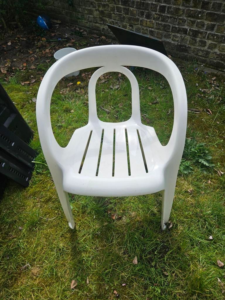 2 witte tuinstoelen, gratis, Tuin en Terras, Ophalen