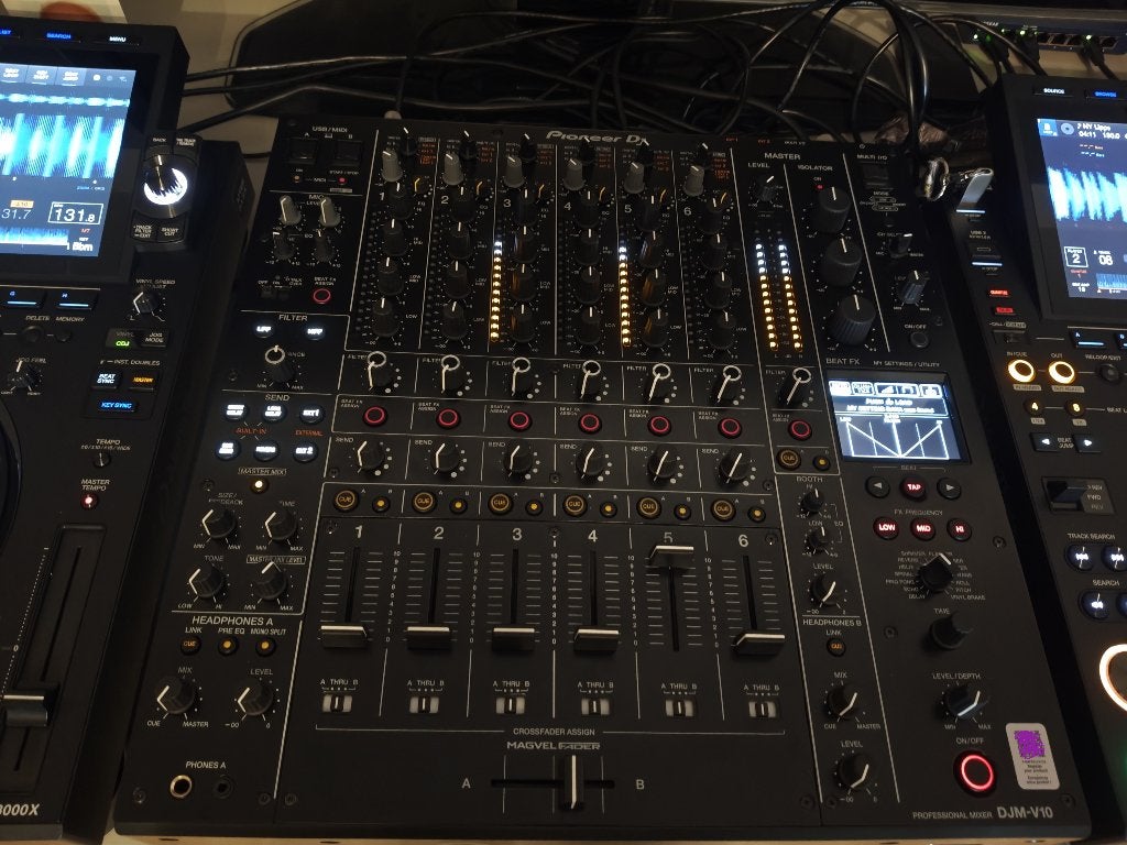 Pioneer DJM-V10 + 2 x CDJ-3000X ex-demo |nieuwstaat |factuur, Muziek en Instrumenten, Ophalen, AlphaTheta EMEA Limited, Exec.eu@alphatheta.com