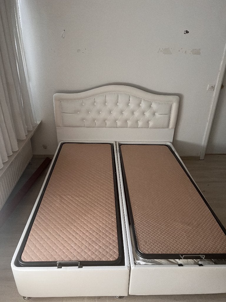 boxspring, Maison & Meubles, Enlèvement, Utilisé, Deux personnes, Blanc