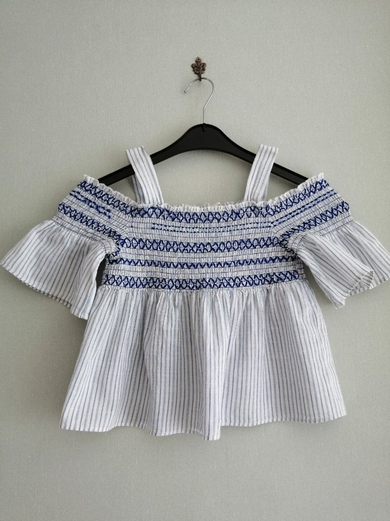 leuk kort bloesje Zara Kids maat 10 jaar, Gebruikt, Meisje, Overhemd of Blouse, Ophalen of Verzenden