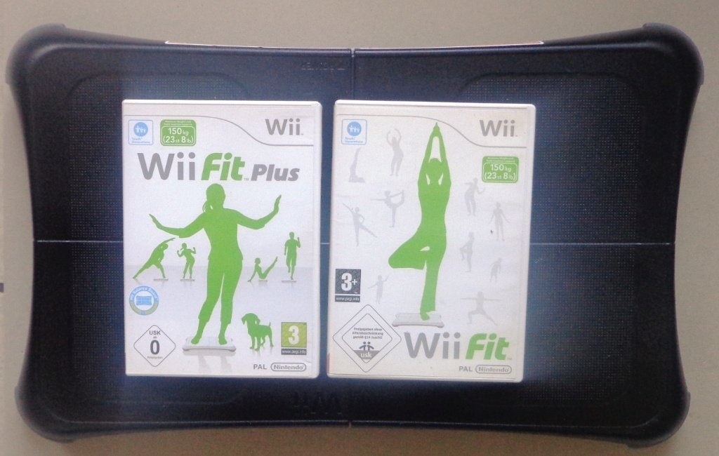 Wii Fit + Wii Fit Plus + Balance Board Zwart voor de Wii, Ophalen of Verzenden, Gebruikt