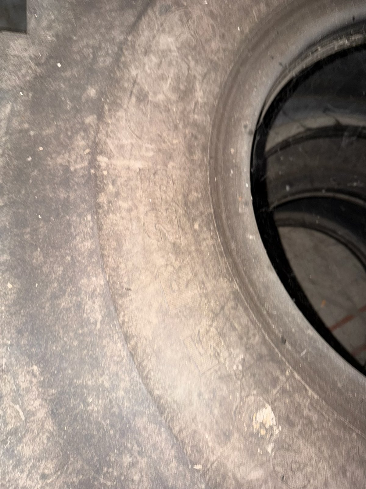 Pneu michelin, Enlèvement, Utilisé