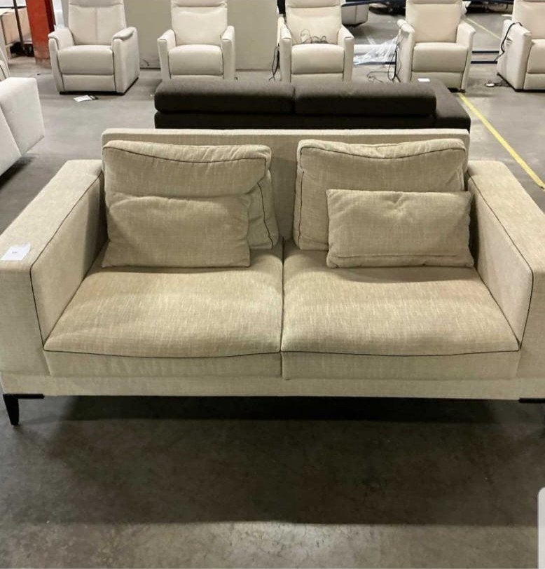 Chaise Passe Partout, Enlèvement
