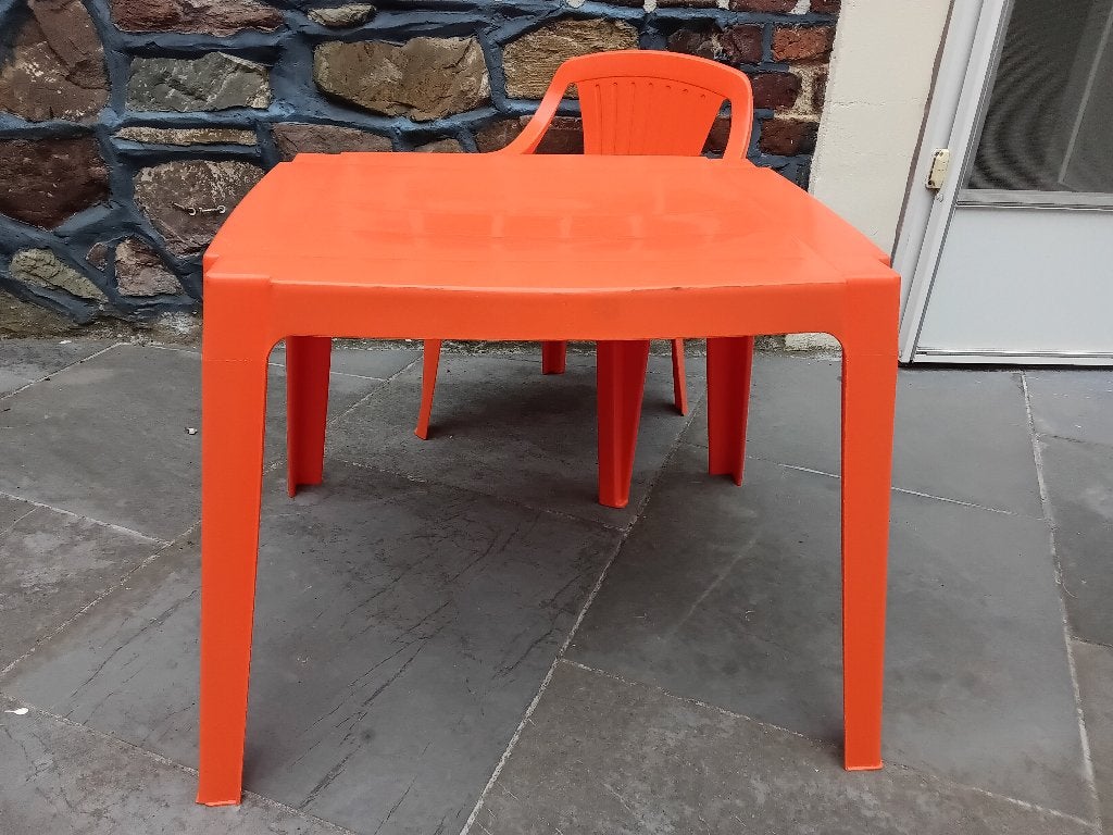 Kleutertafel met stoel, Ophalen, Gebruikt, Tafel(s) en Stoel(en)