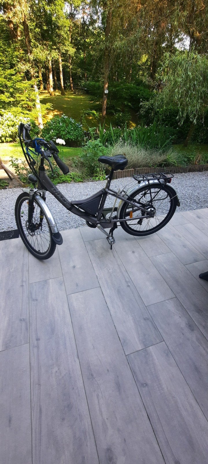 A vendre vélo électrique dame 28", Vélos & Vélomoteurs