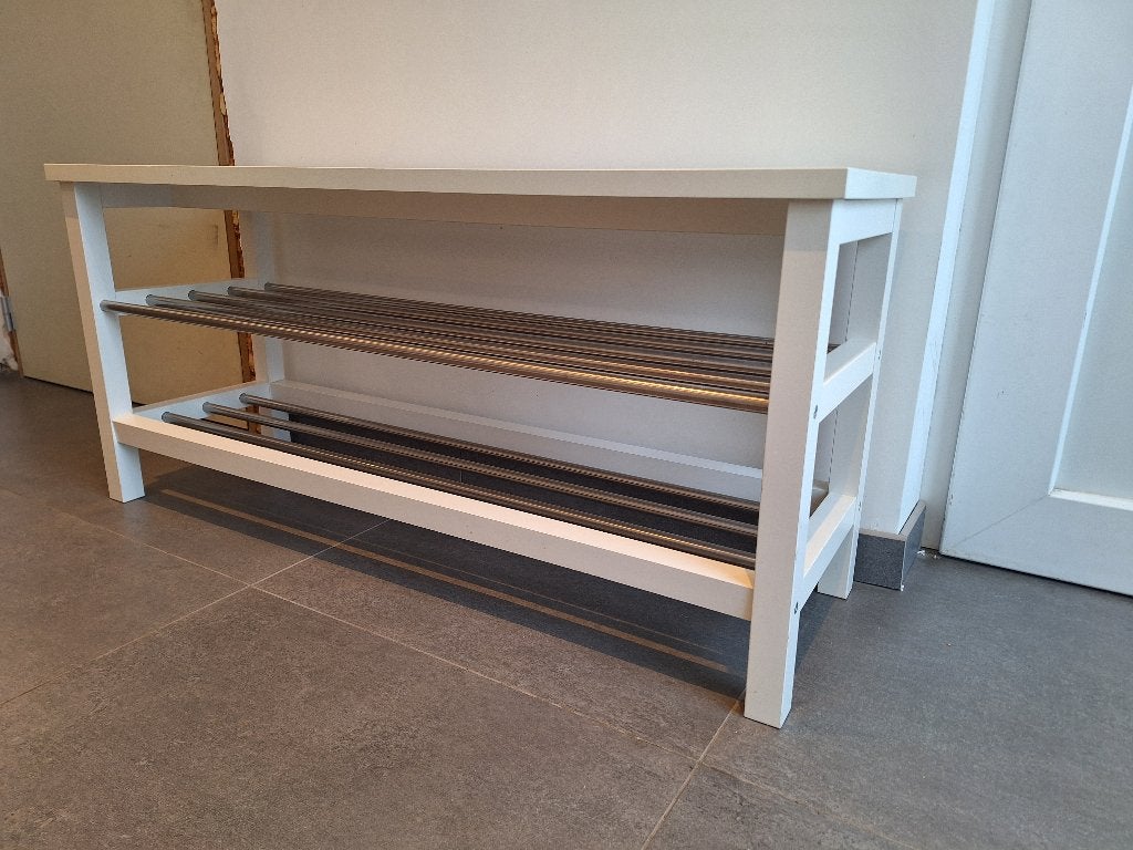 witte bank met schoenenrek IKEA TJUSIG, Ophalen, Zo goed als nieuw