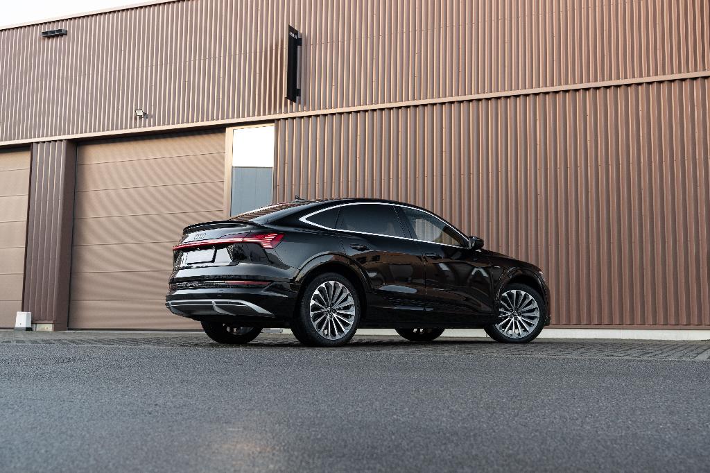 Audi E-Tron 55 Sportback Quattro S line | Garantie, Autos, Audi, Cuir, Achat, Entreprise, Garantie prolongée