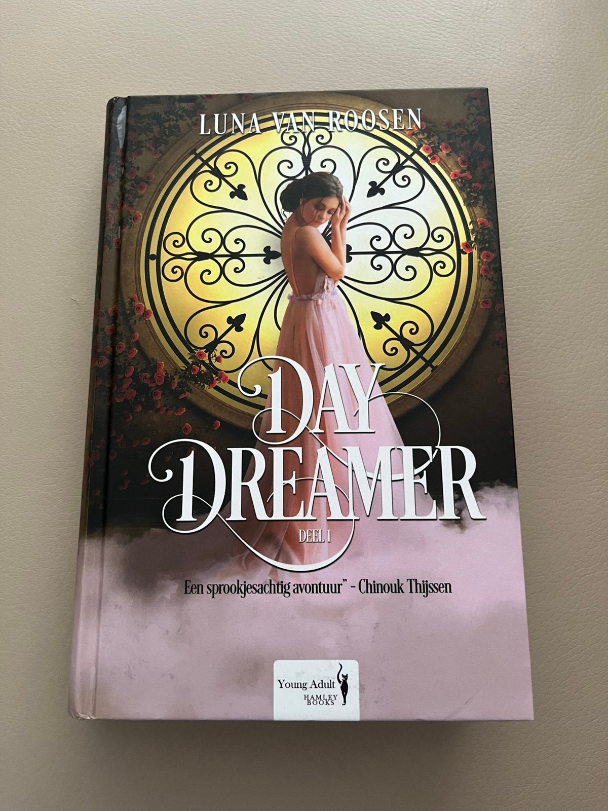 Daydreamer Luna Van Roosen, Ophalen, Gelezen