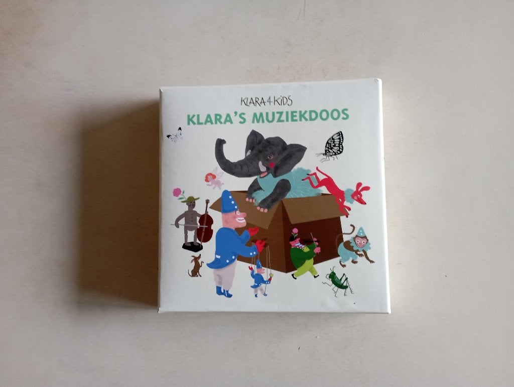 KLARA'S MUZIEKDOOS, Ophalen of Verzenden, Zo goed als nieuw