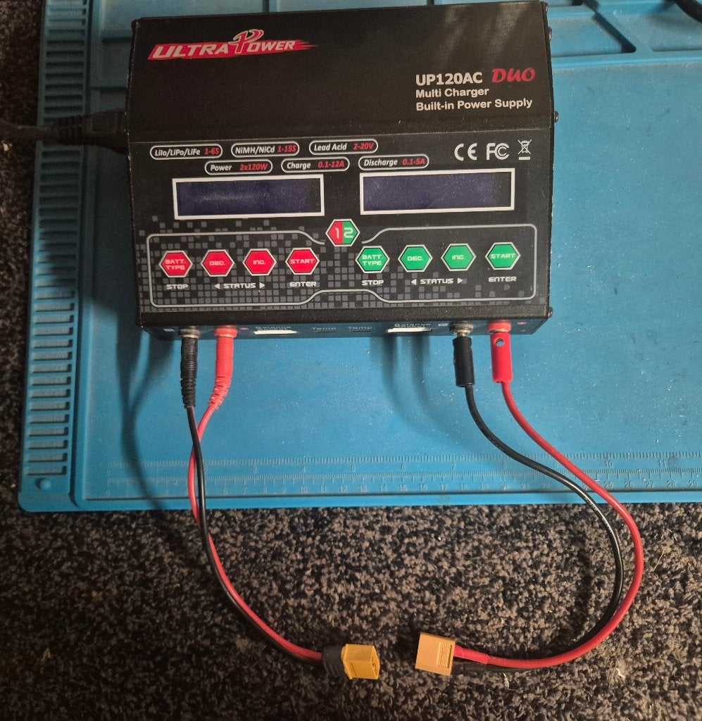 Vends 2 chargeurs lipo/life/lilo/ect...double sortie, Enlèvement ou Envoi, Utilisé