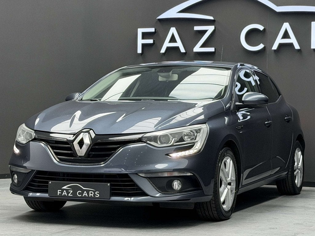 Renault Mégane * Réservé * (bj 2016), Auto's, Voorwielaandrijving, Stof, Gebruikt, 4 cilinders