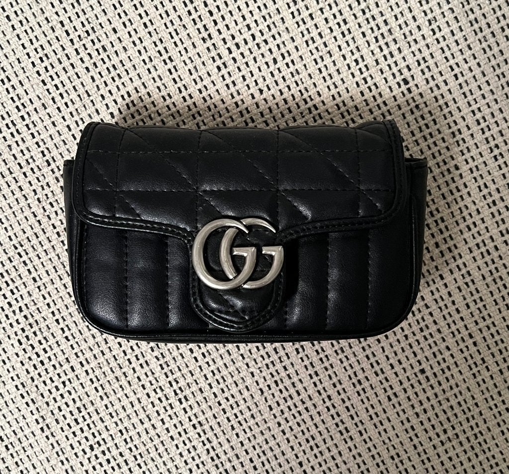 Gucci marmont schoudertas, Handtassen en Accessoires, Ophalen, Zo goed als nieuw, Zwart, Overige merken