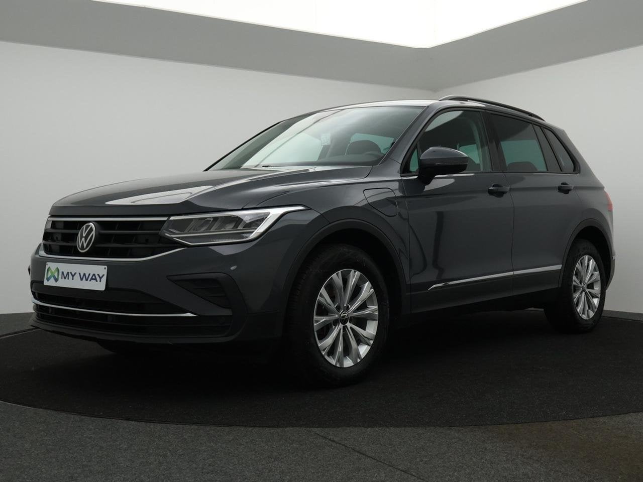 Volkswagen Tiguan eHybrid (PHEV) Tiguan eHybrid 1.4 Life Bus, Auto's, Automaat, Adaptive Cruise Control, 35 g/km, Hybride Elektrisch/Benzine