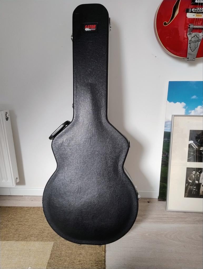 Gator case gitaar koffer, Ophalen