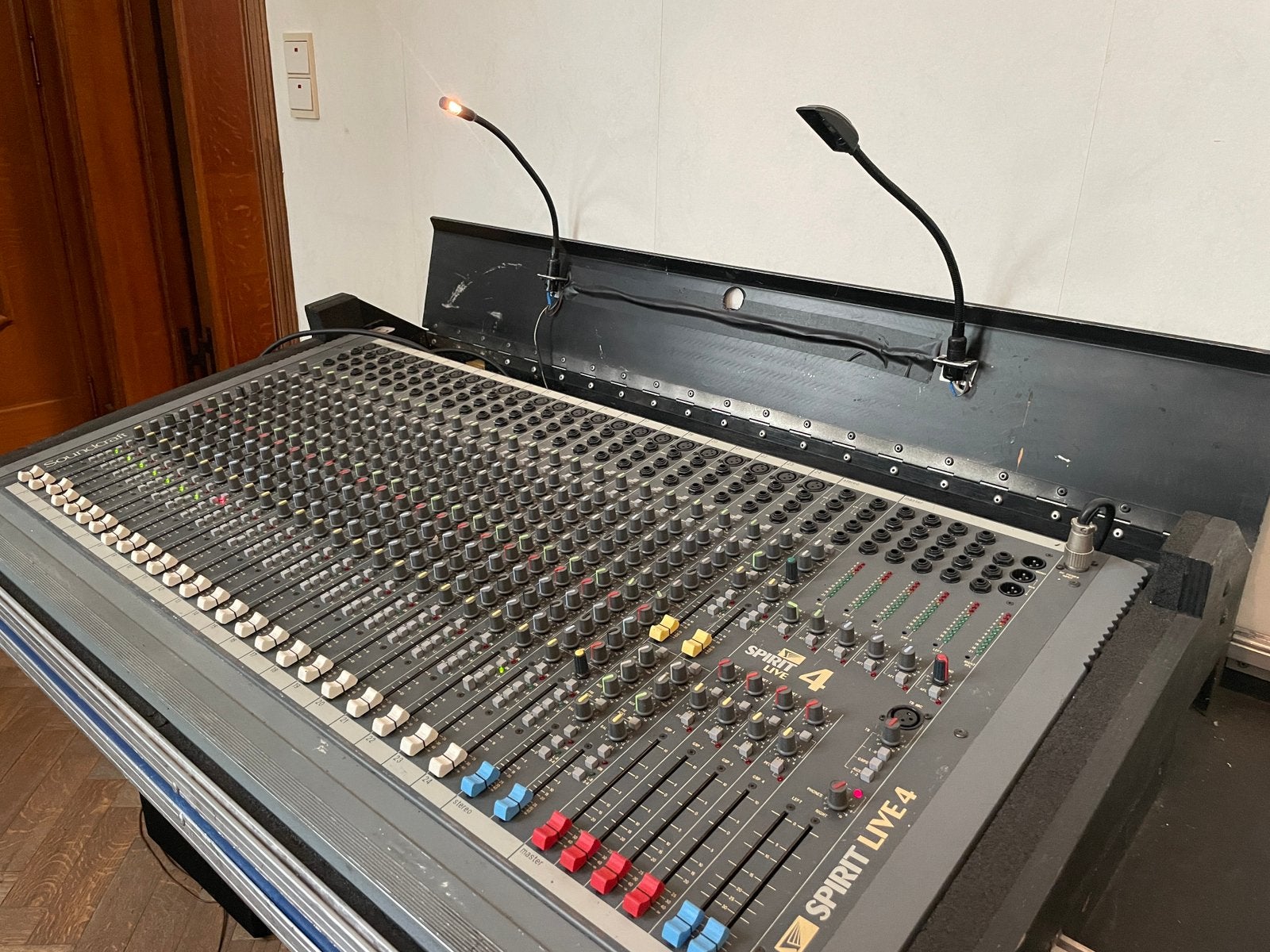SoundCraft Spirit Live 4 - 24ch- met flight case, Ophalen, Zo goed als nieuw