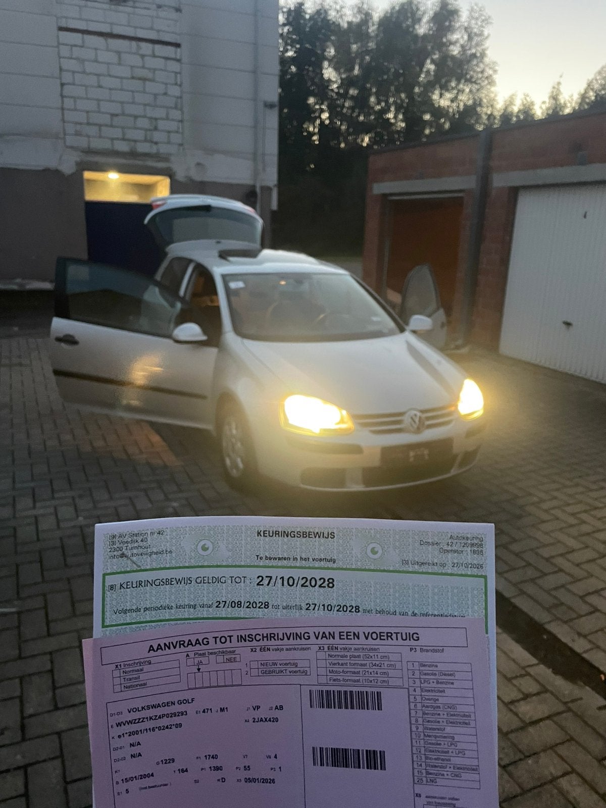 Golf 5 1.4 essence AVEC INSPECTION, Argent ou Gris, Achat, Boîte manuelle, Toit ouvrant
