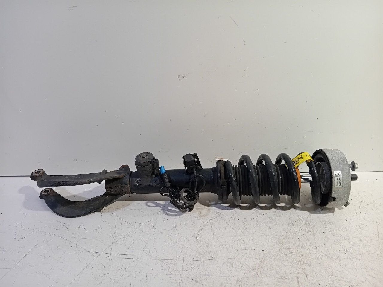 Veerpoot rechts voor BMW X5, Onderdelen@venauto.nl, Van der Ven Autorecycling B.V., Gebruikt, Ettenseweg 76, 4706 PB Roosendaal, The Netherlands